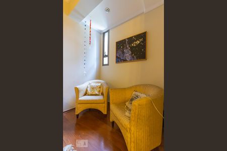 Sala de apartamento para alugar com 4 quartos, 200m² em Cambuí, Campinas