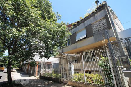 Fachada de kitnet/studio para alugar com 1 quarto, 42m² em Petrópolis, Porto Alegre