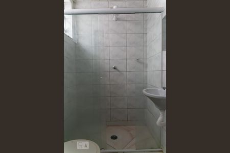 Banheiro de casa para alugar com 1 quarto, 30m² em Liberdade, São Paulo