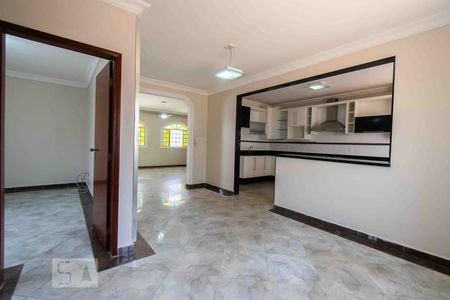 Sala 02 de casa para alugar com 5 quartos, 232m² em Taguatinga Norte (taguatinga), Brasília