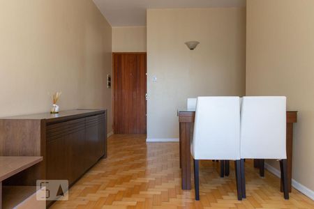 Sala de apartamento para alugar com 2 quartos, 80m² em Auxiliadora, Porto Alegre