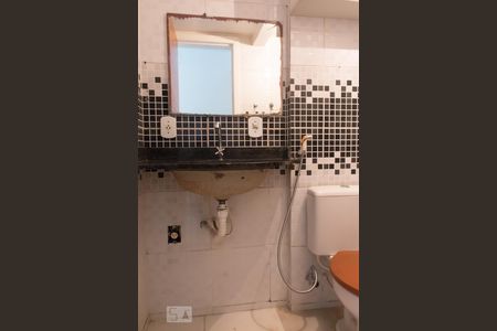 Banheiro  de apartamento para alugar com 3 quartos, 70m² em Metropolitana (núcleo Bandeirante), Brasília