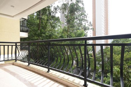 Varanda de apartamento para alugar com 4 quartos, 160m² em Vila Andrade, São Paulo