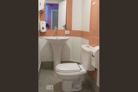 Banheiro 1 de casa à venda com 2 quartos, 160m² em Higienópolis, São Paulo