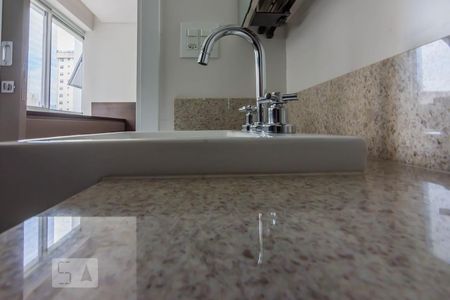 Torneira Banheiro Quarto Suíte de apartamento para alugar com 1 quarto, 60m² em Funcionários, Belo Horizonte