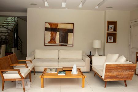 Sala de apartamento para alugar com 3 quartos, 320m² em Barra da Tijuca, Rio de Janeiro