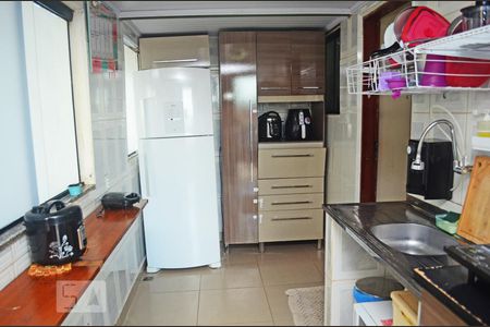 Cozinha de apartamento para alugar com 2 quartos, 58m² em Taguatinga Norte (taguatinga), Brasília