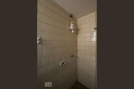 Banheiro de apartamento para alugar com 1 quarto, 47m² em Botafogo, Campinas