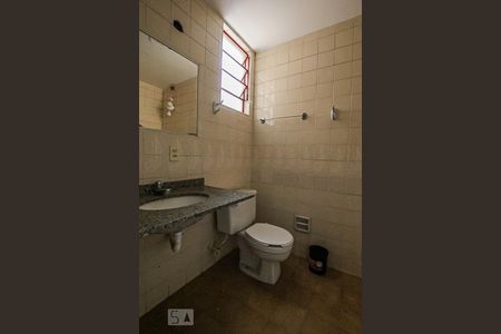 BanheiroBanheiro de apartamento para alugar com 1 quarto, 47m² em Botafogo, Campinas