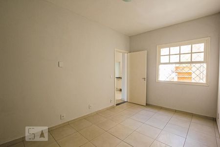 Quarto de casa para alugar com 2 quartos, 80m² em Vila Rossi Borghi E Siqueira, Campinas