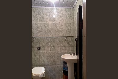 Banheiro de casa à venda com 2 quartos, 72m² em Vila Ede, São Paulo