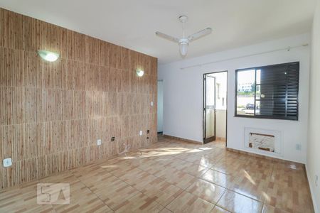 Sala de apartamento para alugar com 2 quartos, 65m² em Pechincha, Rio de Janeiro