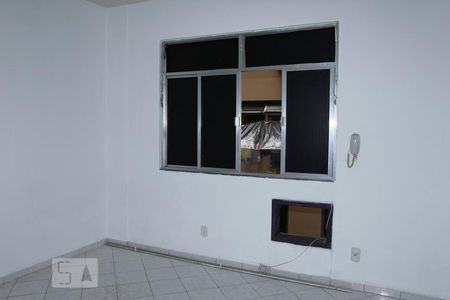 Sala de kitnet/studio para alugar com 1 quarto, 23m² em Centro, Rio de Janeiro
