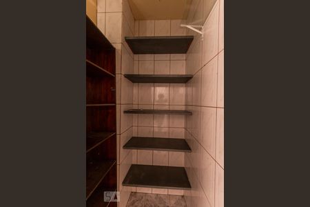 Dispensa de casa de condomínio à venda com 3 quartos, 104m² em Itapoã, Belo Horizonte