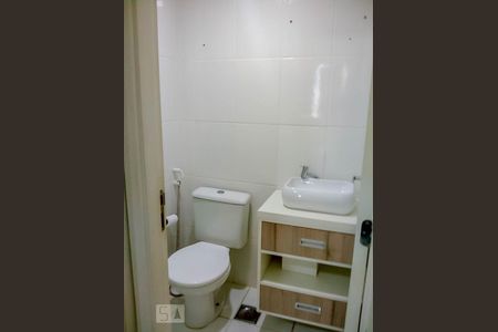 Banheiro da Suíte de apartamento para alugar com 2 quartos, 52m² em Todos Os Santos, Rio de Janeiro