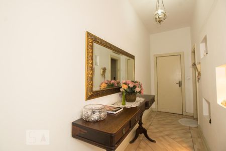 Hall de Entrada de apartamento para alugar com 4 quartos, 145m² em Bela Vista, São Paulo