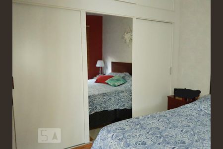 Suíte 1 de casa para alugar com 3 quartos, 216m² em Planalto Paulista, São Paulo
