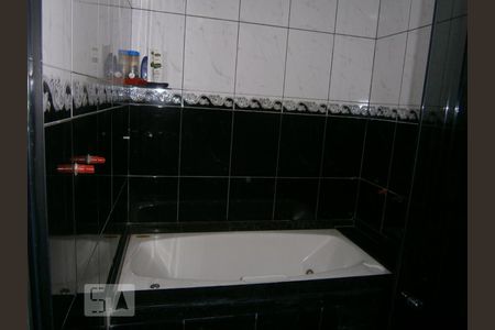 Banheiro 2 de casa para alugar com 3 quartos, 360m² em Quintino Bocaiúva, Rio de Janeiro