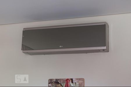 Ar condicionado de casa para alugar com 3 quartos, 250m² em Vila Califórnia, São Paulo