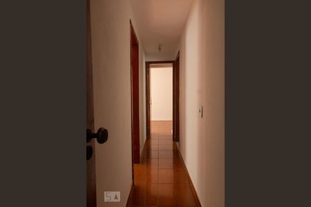 Corredor de apartamento para alugar com 2 quartos, 98m² em Vila Isabel, Rio de Janeiro