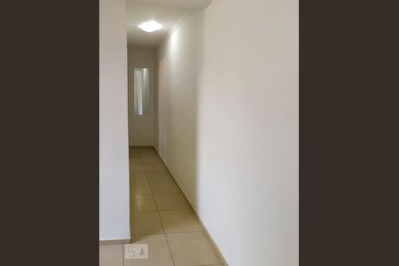 Corredor de apartamento para alugar com 2 quartos, 50m² em Jardim Nova Europa, Campinas