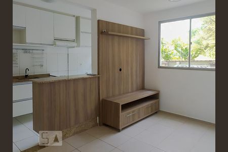 Detalhe Sala de apartamento para alugar com 2 quartos, 50m² em Jardim Nova Europa, Campinas