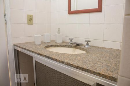 Banheiro Social de apartamento à venda com 1 quarto, 68m² em Barra da Tijuca, Rio de Janeiro