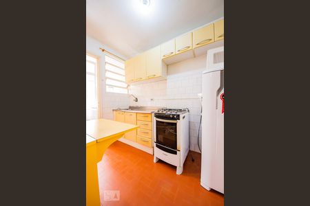 Cozinha  de apartamento para alugar com 2 quartos, 74m² em Floresta, Porto Alegre