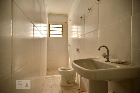 Banheiro de casa para alugar com 2 quartos, 70m² em Campos Elíseos, São Paulo
