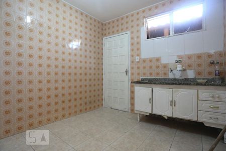 Cozinha de casa para alugar com 2 quartos, 50m² em Jardim Roberto, Osasco