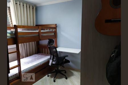 Dormitório 2 de apartamento para alugar com 2 quartos, 58m² em Pestana, Osasco