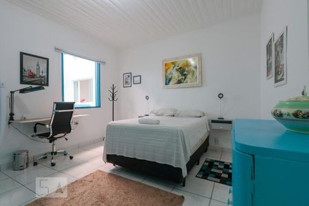 Quarto 2 de casa para alugar com 2 quartos, 100m² em Pinheiros, São Paulo