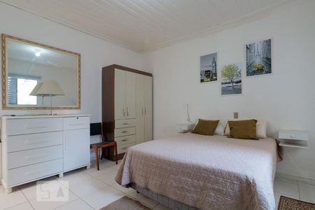 Quarto 1 de casa para alugar com 2 quartos, 100m² em Pinheiros, São Paulo