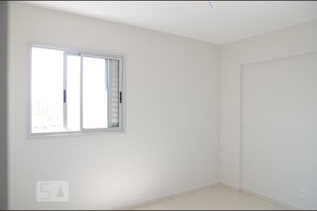 Quarto 1 de apartamento para alugar com 2 quartos, 54m² em Samambaia Norte (samambaia), Brasília