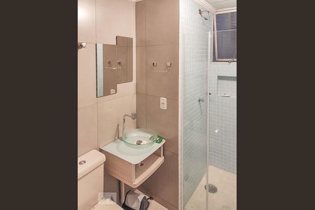 Banheiro de apartamento à venda com 2 quartos, 60m² em Moinho Velho, São Paulo