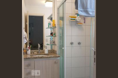 Banheiro de apartamento à venda com 3 quartos, 65m² em Umuarama, Osasco