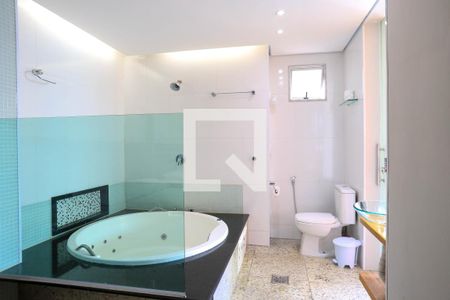 Banheiro da Suíte de apartamento para alugar com 2 quartos, 153m² em São Lucas, Belo Horizonte