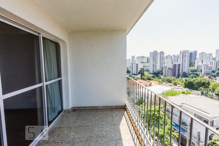 Varanda de apartamento para alugar com 3 quartos, 190m² em Pacaembu, São Paulo