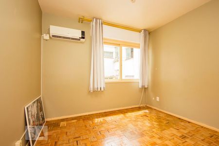 Quarto 1 de apartamento para alugar com 2 quartos, 62m² em Independência, Porto Alegre