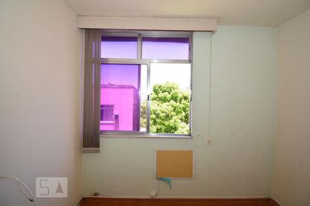 Quarto 1 de apartamento para alugar com 2 quartos, 58m² em Méier, Rio de Janeiro