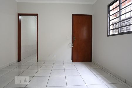 Sala de casa para alugar com 1 quarto, 40m² em Jardim das Flores, Osasco