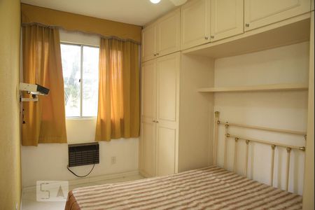 Quarto 2 de apartamento para alugar com 2 quartos, 55m² em Freguesia (jacarepaguá), Rio de Janeiro