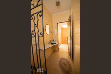 lavabo de casa para alugar com 3 quartos, 250m² em Jardim Leonor, Campinas