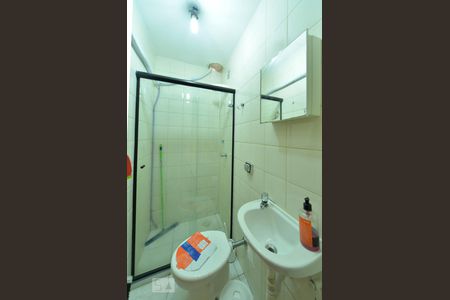 Banheiro de apartamento para alugar com 1 quarto, 19m² em Asa Norte, Brasília