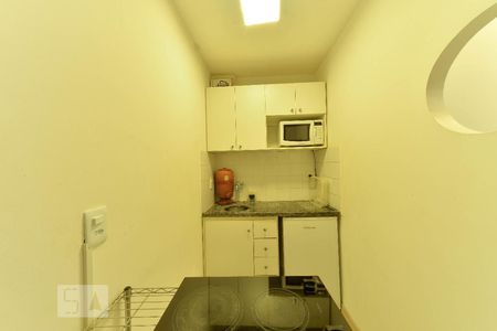 Cozinha de apartamento para alugar com 1 quarto, 19m² em Asa Norte, Brasília