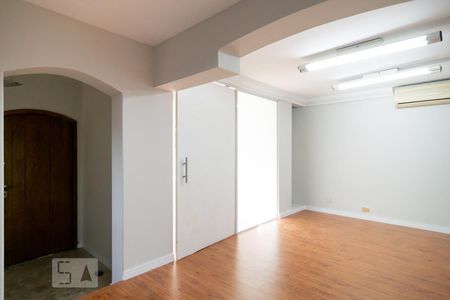 Sala de casa para alugar com 3 quartos, 255m² em Brooklin, São Paulo