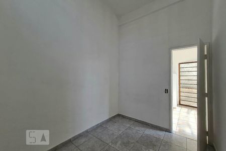 Quarto 2 de casa para alugar com 2 quartos, 40m² em Piratininga (venda Nova), Belo Horizonte