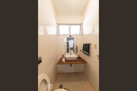 Lavabo de casa de condomínio para alugar com 5 quartos, 300m² em Mooca, São Paulo