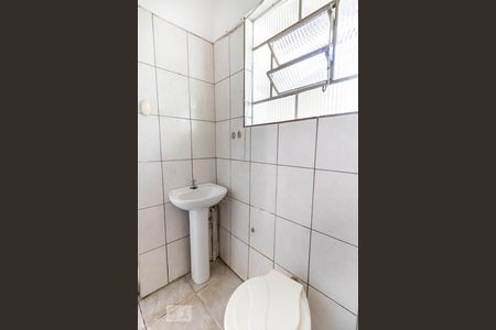 Banheiro de casa para alugar com 3 quartos, 550m² em Vila Ede, São Paulo
