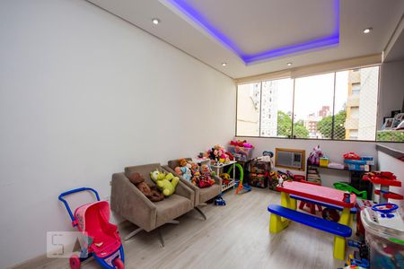 Sala de casa para alugar com 2 quartos, 60m² em Bela Vista, Porto Alegre